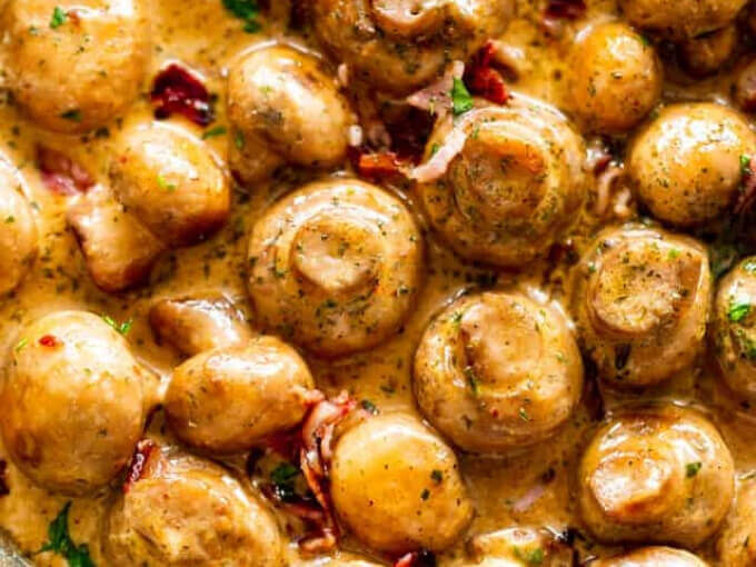 Keto Creamy Garlic Mushroom With Bacon